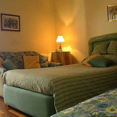 Villa Caterina B&B Pedara Kamer foto