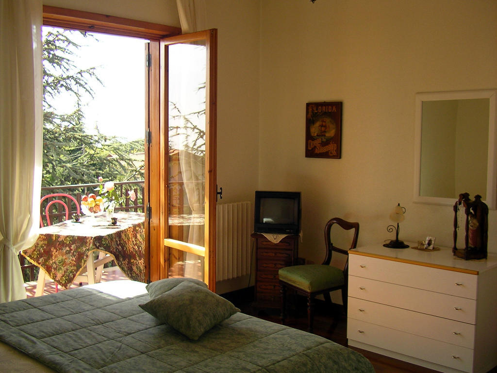Villa Caterina B&B Pedara Kamer foto